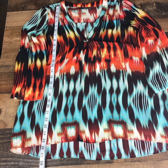 a.n.a Abstract Tunic Blouse Medium - Picture 10 of 14